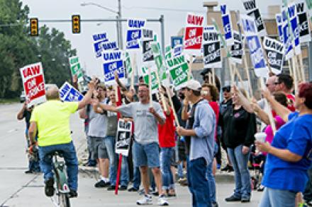 Strejkande arbetare hos GM