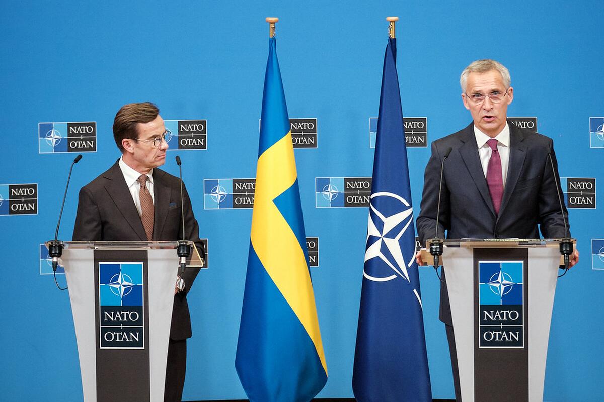 Bild på Ulf Kristersson tillsammans med Natos generalsekreterare Jens Stoltenberg