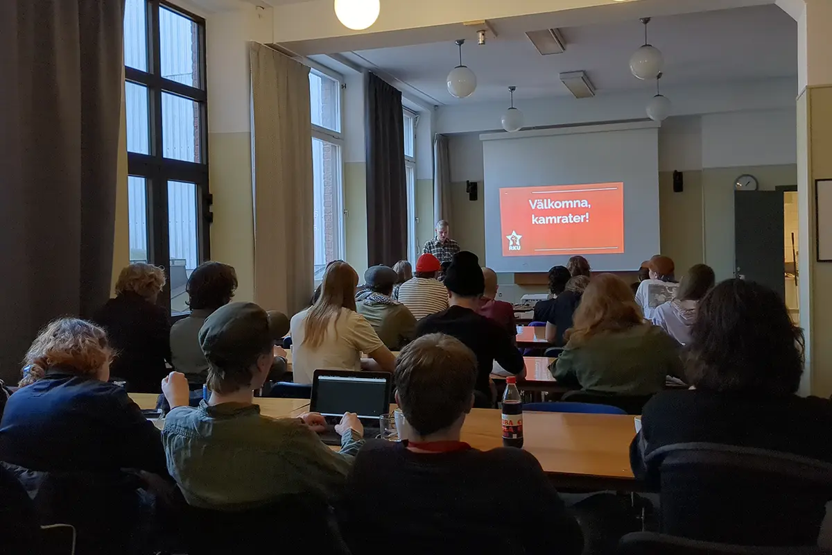 F&ouml;rel&auml;sning p&aring; kaderskolan